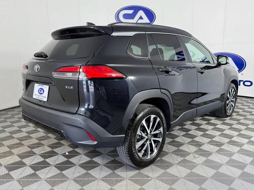 2024 Toyota Corolla Cross XLE