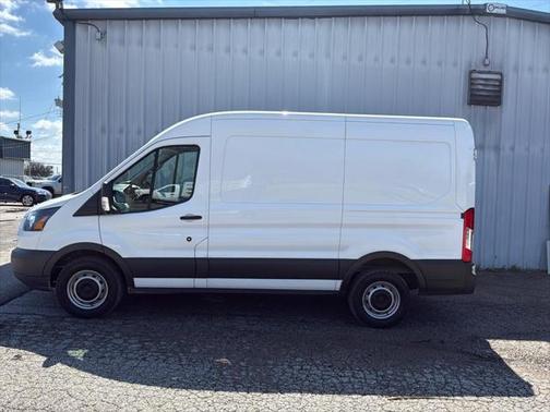 2017 Ford Transit-250 Base