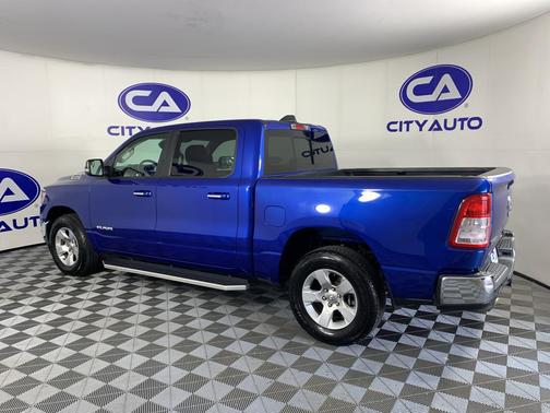 Blue Streak Pearlcoat 2019 RAM 1500 Big Horn