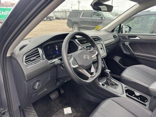 2024 Volkswagen Tiguan 2.0T Wolfsburg Edition