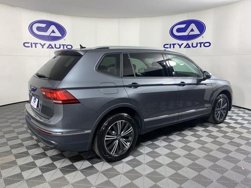 2024 Volkswagen Tiguan 2.0T Wolfsburg Edition