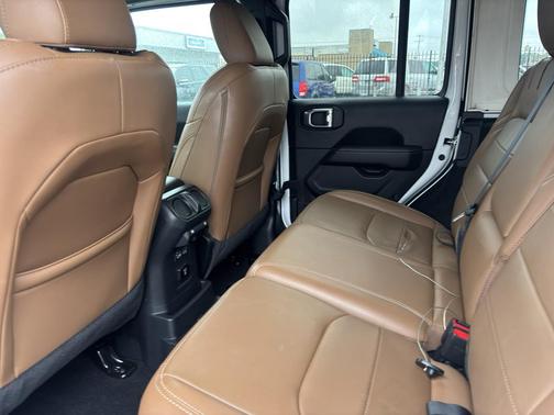 Bright White Clearcoat 2021 Jeep Wrangler Unlimited 4xe Sahara