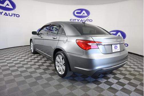 2012 Chrysler 200 Touring