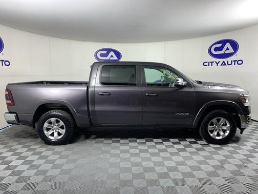 Granite Crystal Metallic Clearcoat 2019 RAM 1500 Laramie