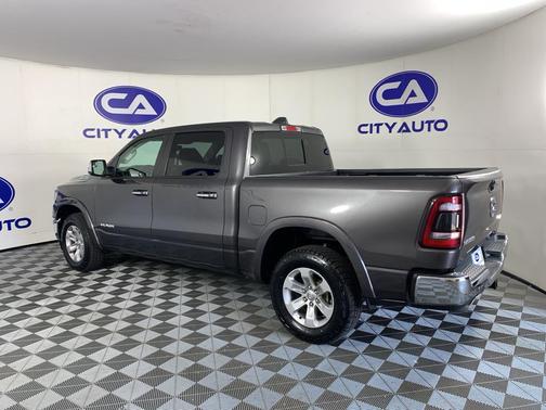 Granite Crystal Metallic Clearcoat 2019 RAM 1500 Laramie
