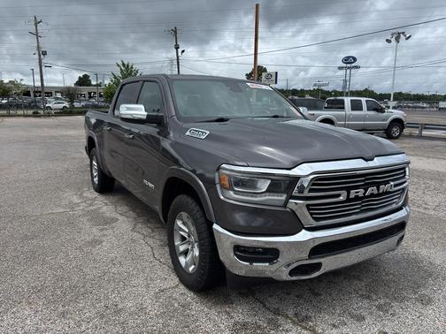 Granite Crystal Metallic Clearcoat 2019 RAM 1500 Laramie