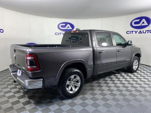 Granite Crystal Metallic Clearcoat 2019 RAM 1500 Laramie