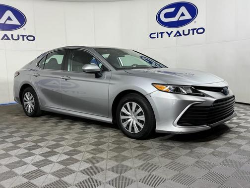 2022 Toyota Camry LE
