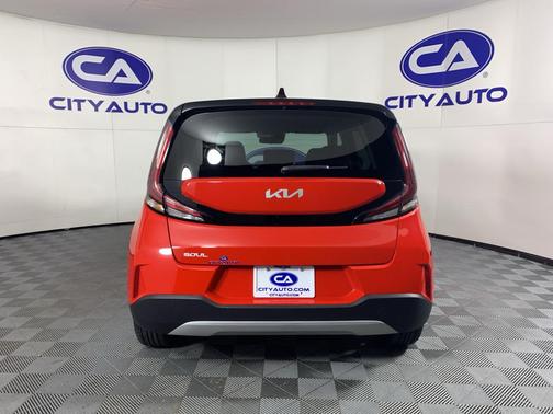 2024 Kia Soul LX