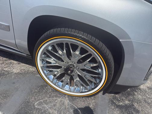 Radiant Silver Metallic 2015 Cadillac Escalade ESV Platinum