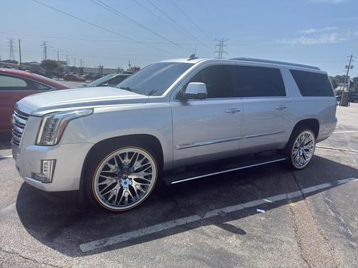 Radiant Silver Metallic 2015 Cadillac Escalade ESV Platinum