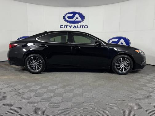 2017 Lexus ES 350 Base