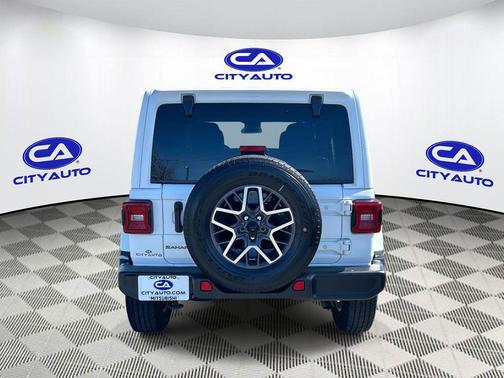 2025 Jeep Wrangler 4-Door Sahara 4x4