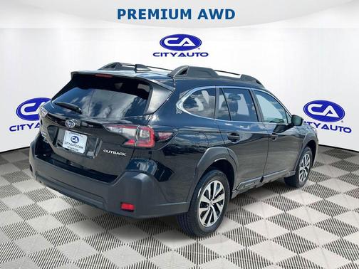 Crystal Black Silica 2023 Subaru Outback Premium
