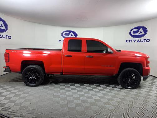 2018 Chevrolet Silverado 1500 Custom