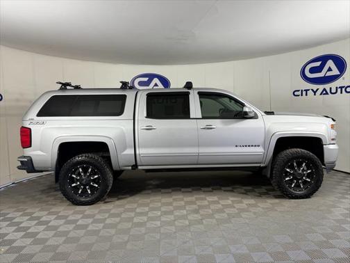 2017 Chevrolet Silverado 1500 2LT