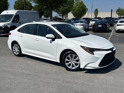 Super White 2020 Toyota Corolla LE