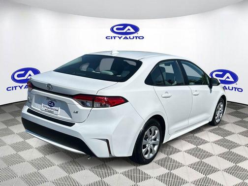 Super White 2020 Toyota Corolla LE