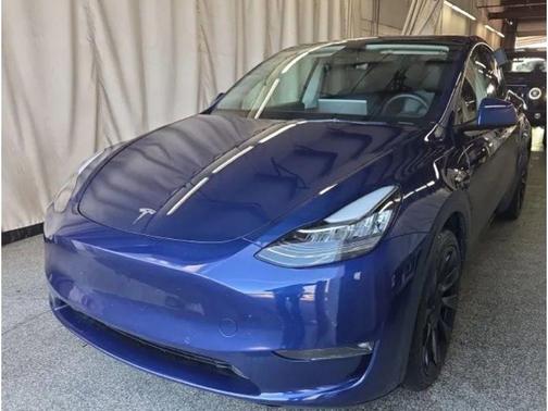 2022 Tesla Model Y Long Range Dual Motor All-Wheel Drive