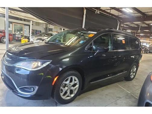 2020 Chrysler Pacifica Touring-L Plus