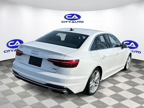 2024 Audi A4 45 S line Premium Plus