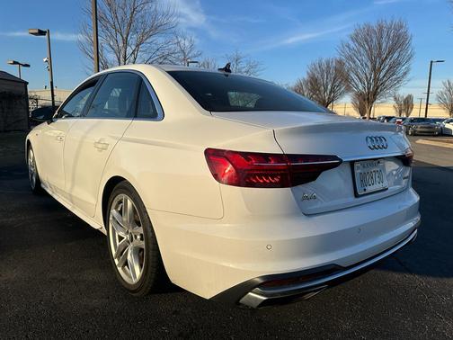 2024 Audi A4 45 S line Premium Plus