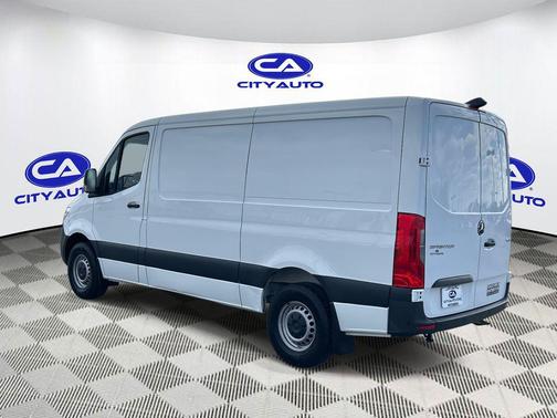 2022 Mercedes-Benz Sprinter 1500 Standard Roof I4