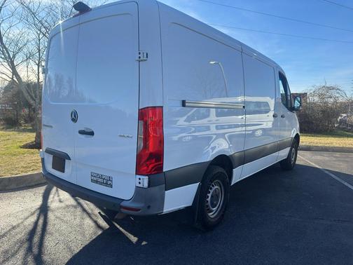 2022 Mercedes-Benz Sprinter 1500 Standard Roof I4