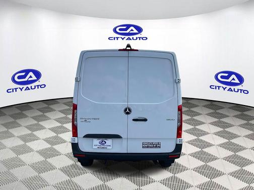 2022 Mercedes-Benz Sprinter 1500 Standard Roof I4