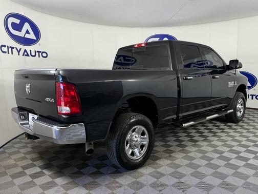 2017 RAM 2500 SLT Crew Cab 4x4 6'4' Box