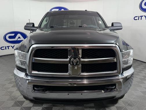 2017 RAM 2500 SLT Crew Cab 4x4 6'4' Box