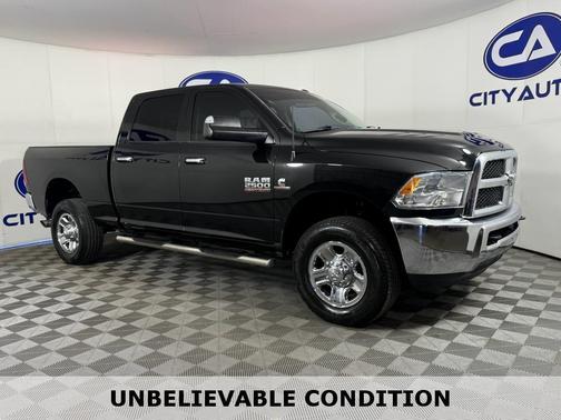 2017 RAM 2500 SLT Crew Cab 4x4 6'4' Box
