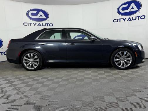 2017 Chrysler 300C Base