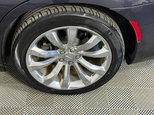 2017 Chrysler 300C Base