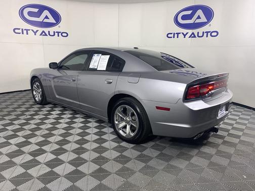 2014 Dodge Charger SXT