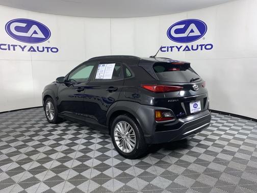 2021 Hyundai KONA SEL