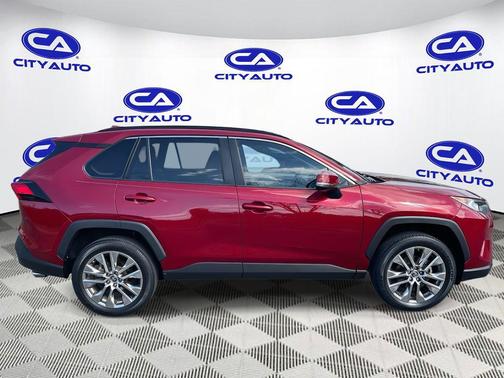 2019 Toyota RAV4 XLE Premium