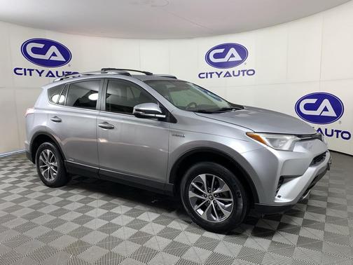 2018 Toyota RAV4 Hybrid LE
