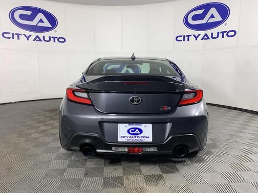 2025 Toyota GR86 Premium