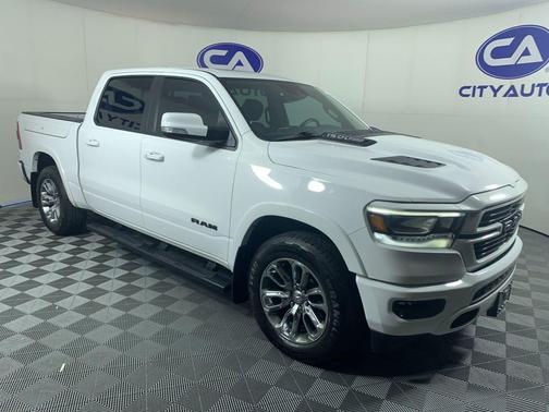 Bright White Clearcoat 2021 RAM 1500 Laramie