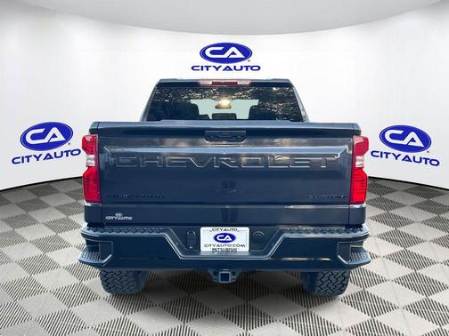 2024 Chevrolet Silverado 1500 Custom Trail Boss