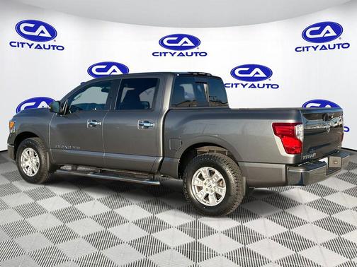 2018 Nissan Titan SV