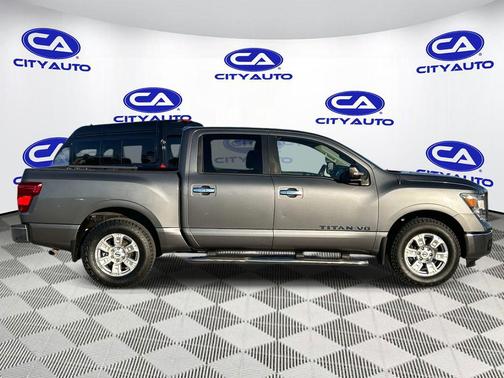 2018 Nissan Titan SV