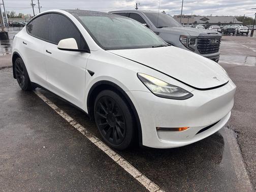 2022 Tesla Model Y Long Range Dual Motor All-Wheel Drive