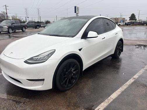 2022 Tesla Model Y Long Range Dual Motor All-Wheel Drive