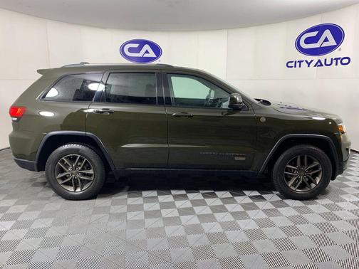 Recon Green Clearcoat 2016 Jeep Grand Cherokee 75th Anniversary