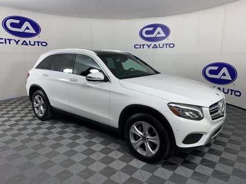 designo Cardinal Red Metallic 2018 Mercedes-Benz GLC 300 Base