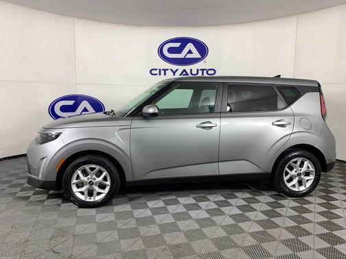 Steel Gray 2023 Kia Soul LX