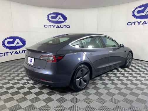 Midnight Silver Metallic 2019 Tesla Model 3 Mid Range