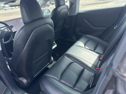 2019 Tesla Model 3 Mid Range